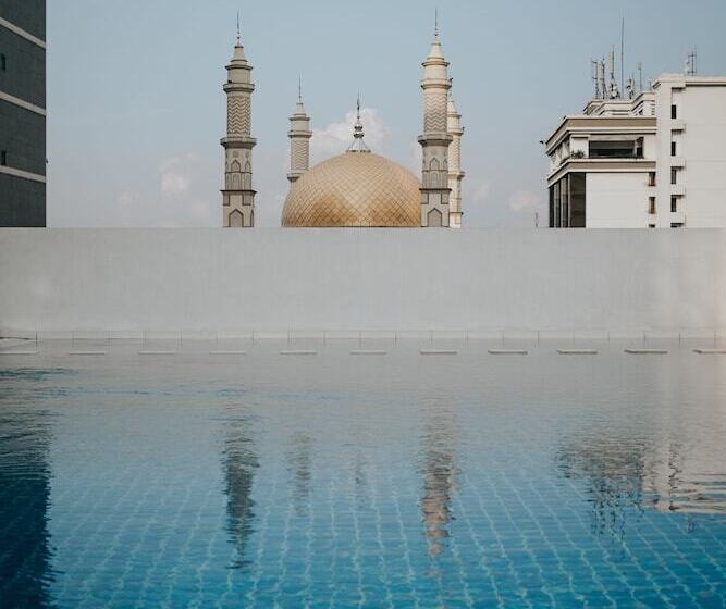 De Braga, Artotel Curated