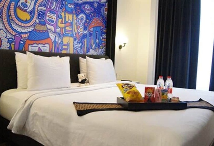 De Braga, Artotel Curated