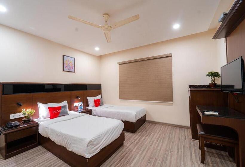 هتل Eco Stay By Playsales