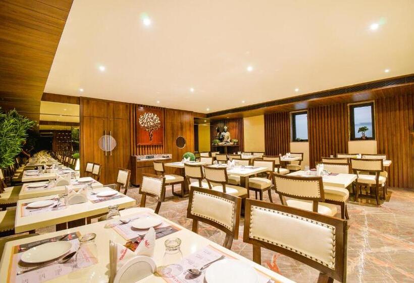 هتل Eco Stay By Playsales