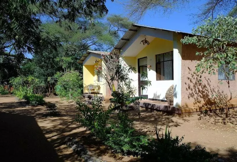 هتل Emerald Lodge Turmi