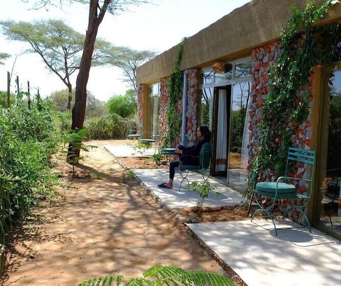 هتل Emerald Lodge Turmi