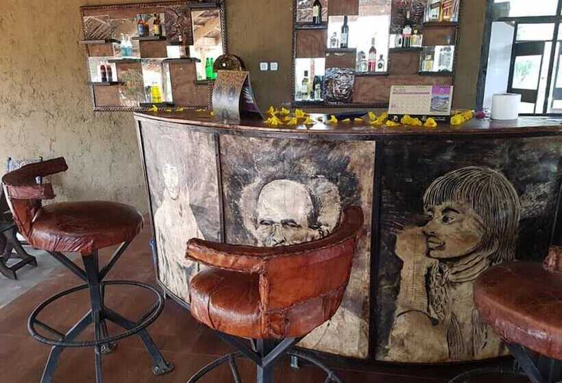 هتل Emerald Lodge Turmi