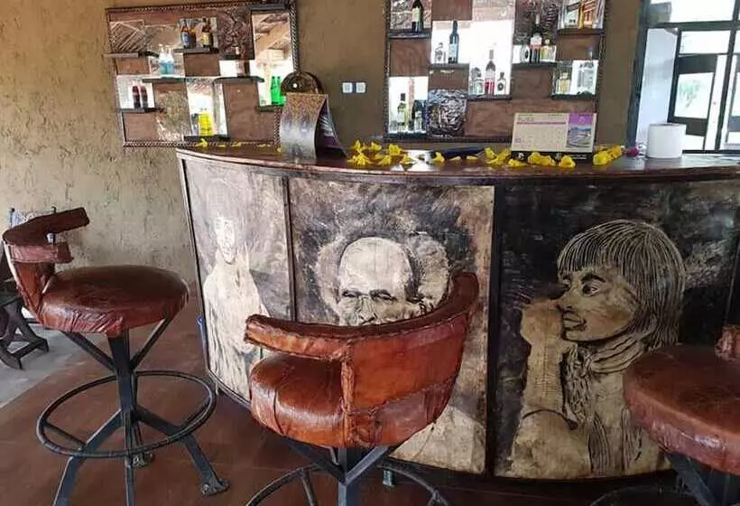 هتل Emerald Lodge Turmi