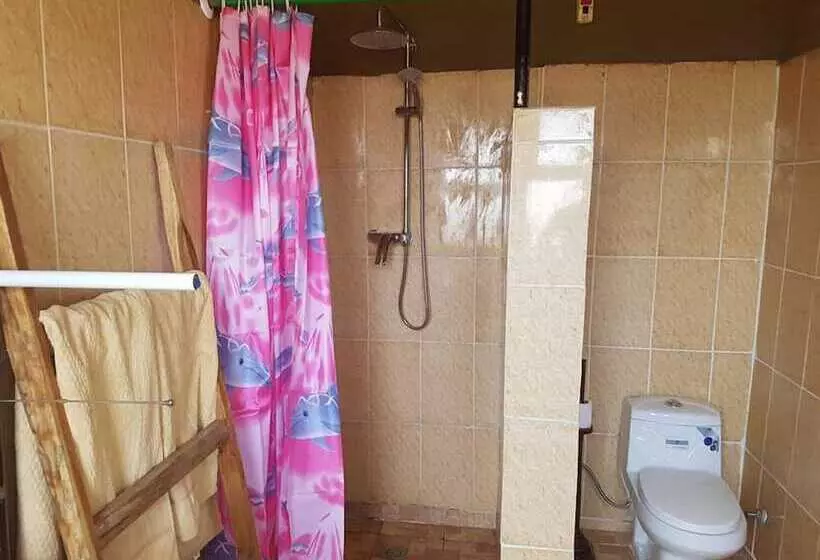 هتل Emerald Lodge Turmi