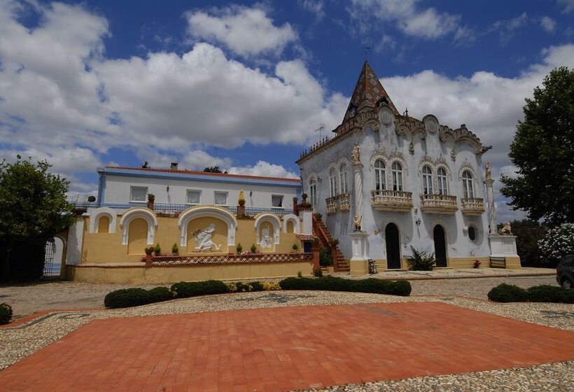 هتل Quinta De Coalhos Th