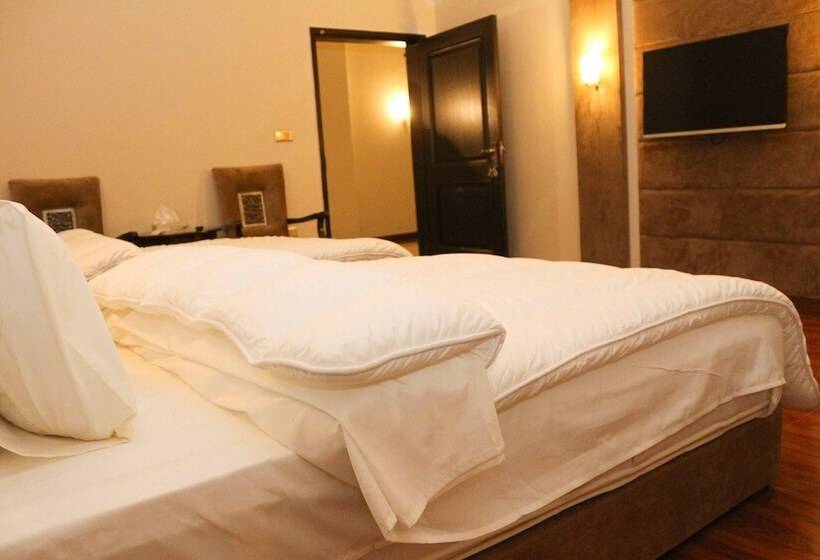 Hotel Shelton Rezidor Swat