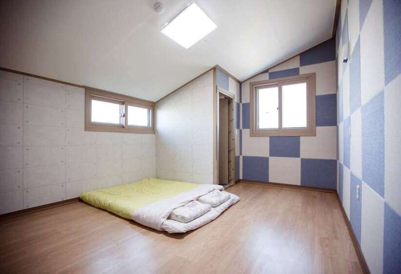 Kirin Guesthouse Hostel