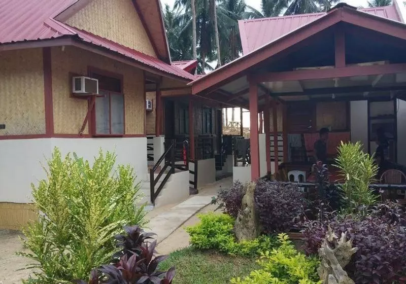 Majatalo El Seatopia Beach Cottages