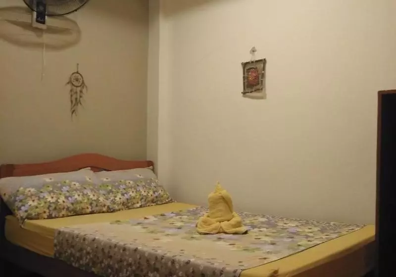 Majatalo El Seatopia Beach Cottages