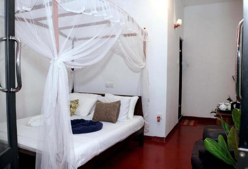 پانسیون Tamasha Mango House