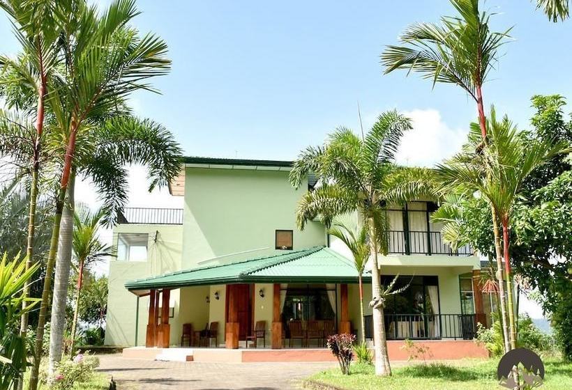 Tikiri Villa