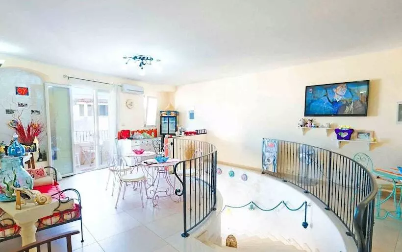 Aamiaismajoitus (B&B) Adua Art