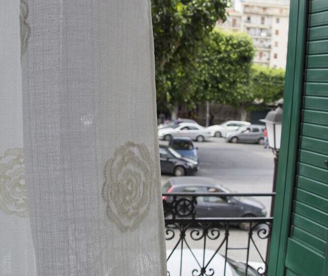 تختخواب و صبحانه Monte Palace Palermo