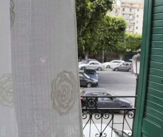 Aamiaismajoitus (B&B) Monte Palace Palermo