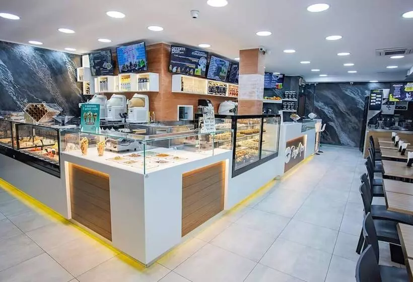 Aamiaismajoitus (B&B) Monte Palace Palermo