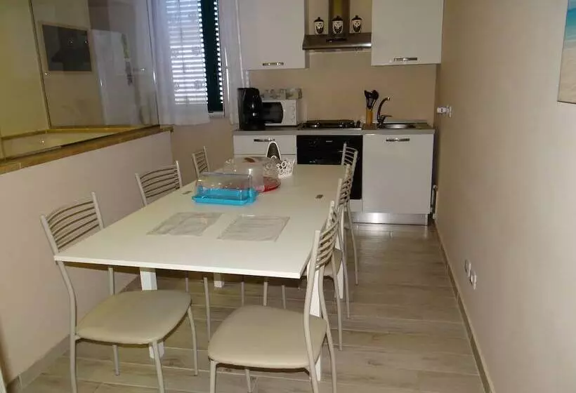 Aamiaismajoitus (B&B) Monte Palace Palermo