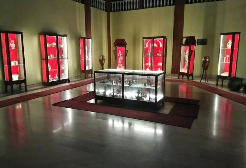 Aamiaismajoitus (B&B) Shiv Sagar Palace