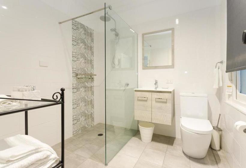 Blue Door Apartments