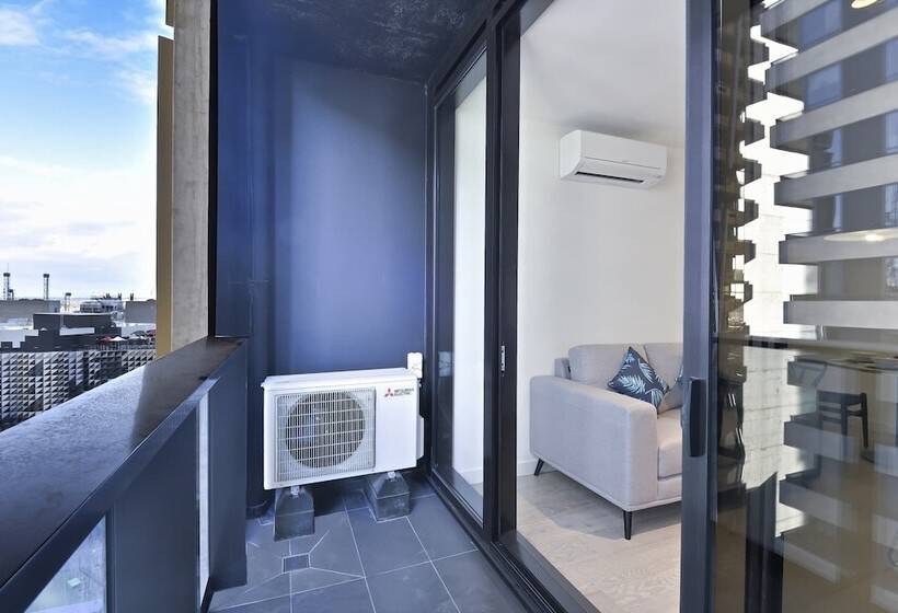 Domo Apartments Empire