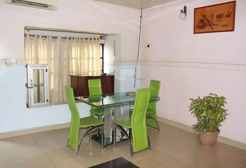 Elmariz Kitchen Motel