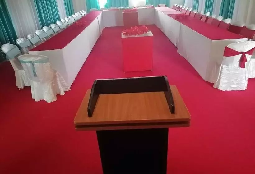 هتل Kinondoni Diamond