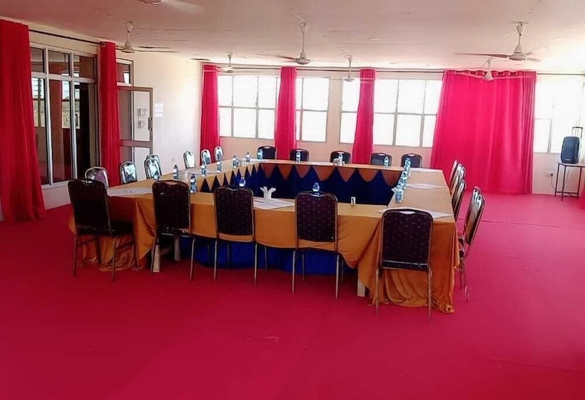 هتل Kinondoni Diamond