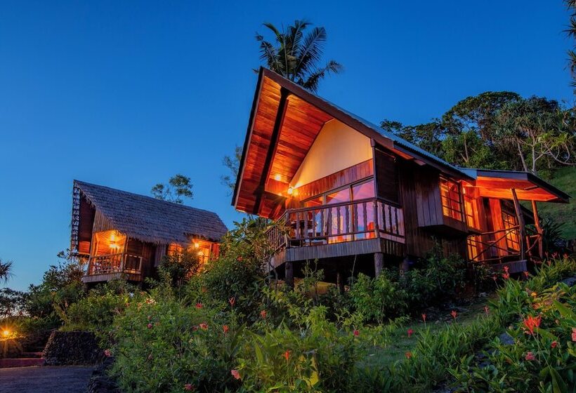 هتل Palau Carolines Resort