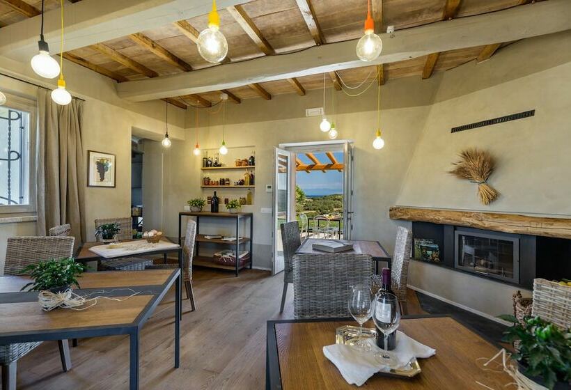 Сельский отель Tenuta Petra Bianca