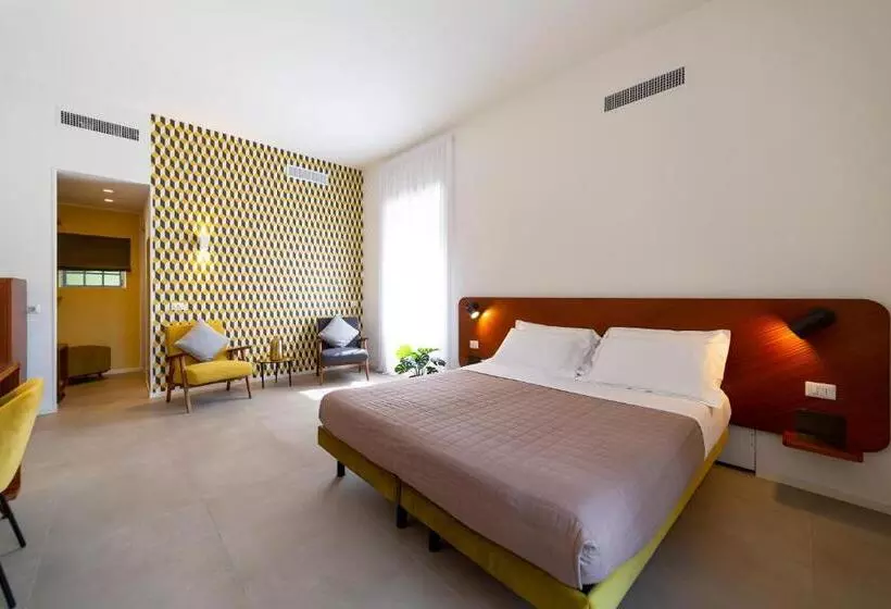 Le Stanze Del Lago Suites & Pool