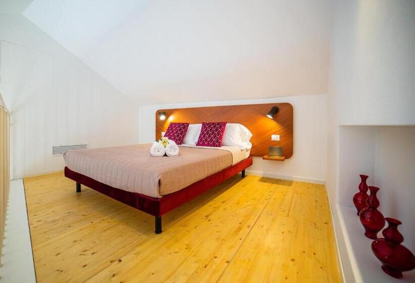 Le Stanze Del Lago Suites & Pool