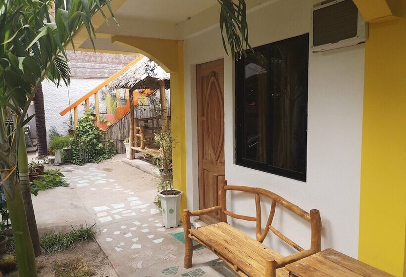 ペンション Guanna's Place Room And Resto Bar