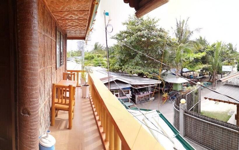 ペンション Guanna's Place Room And Resto Bar