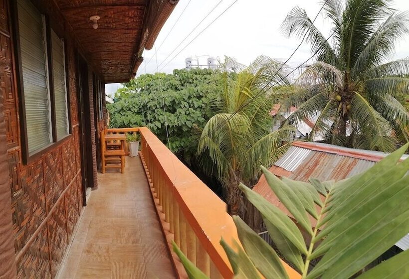 ペンション Guanna's Place Room And Resto Bar