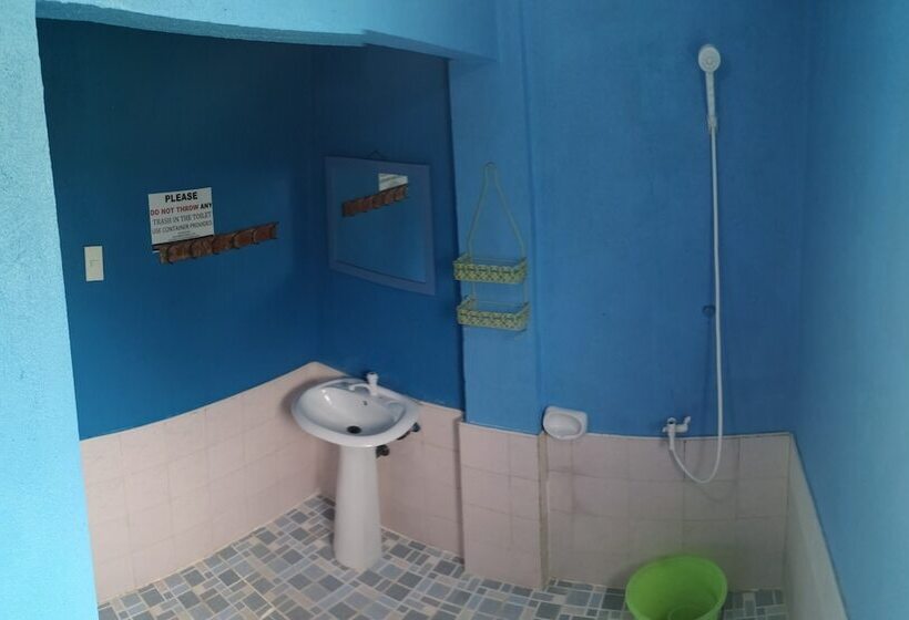 ペンション Guanna's Place Room And Resto Bar