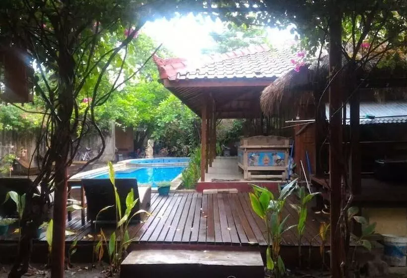 ペンション Omah Gili