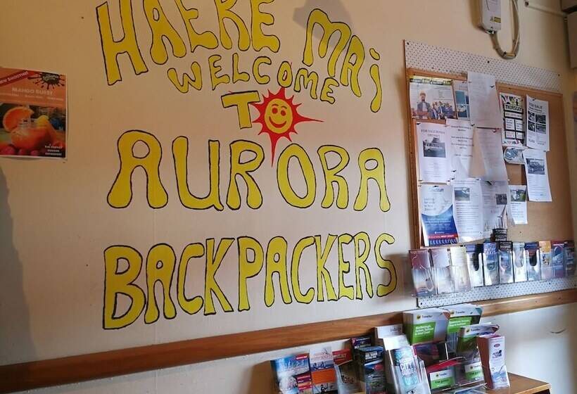 فندق صغير Aurora Backpackers