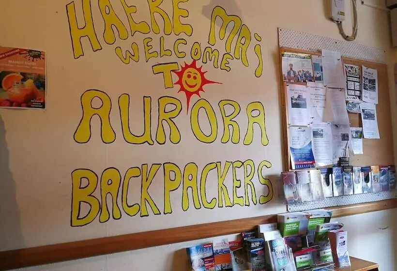 ユースホステル Aurora Backpackers