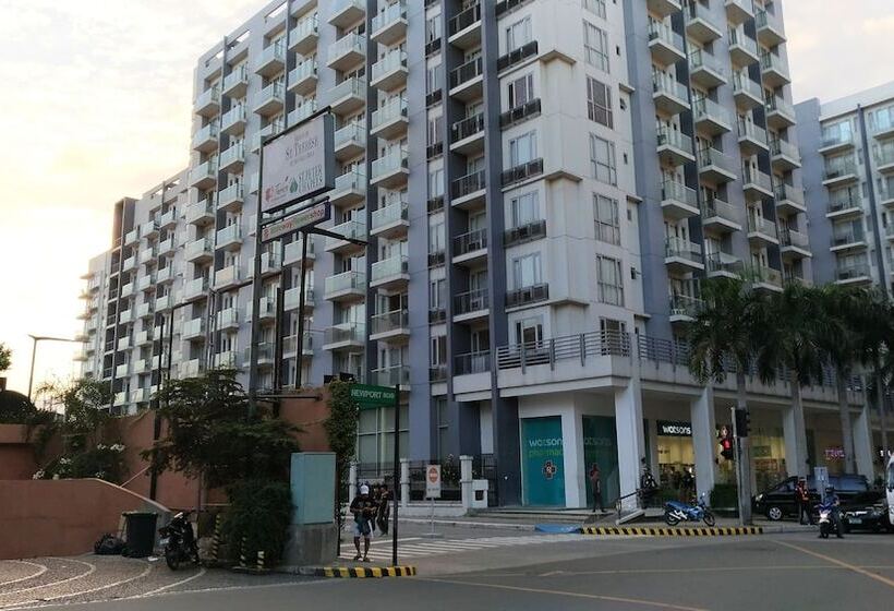 Condo Airport Naia Terminal 3 One Palm Tree Villas