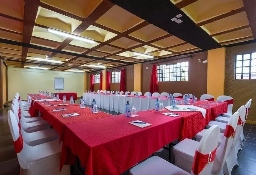 هتل Anka Resort