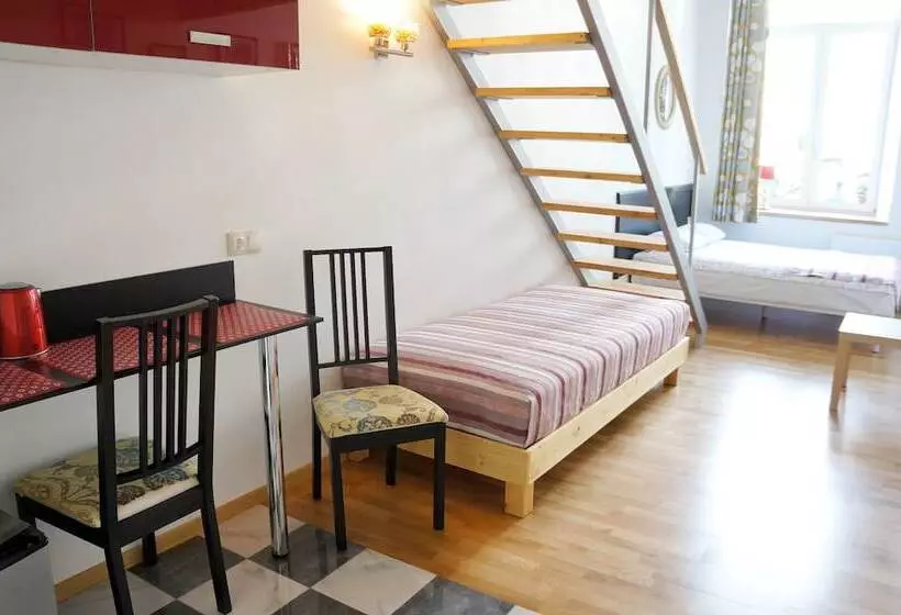 Hotelli At Hermitage