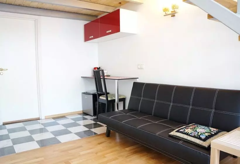 Hotelli At Hermitage