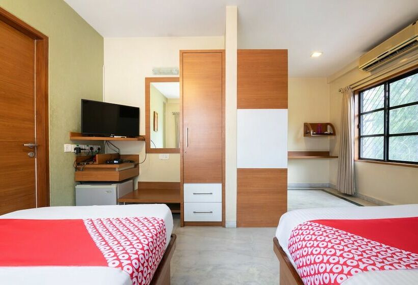 هتل Compact Villa Lavelle