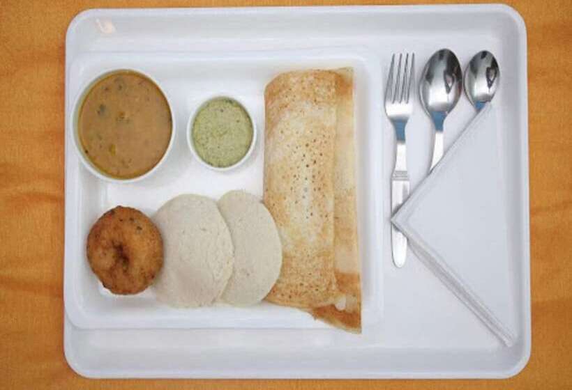 هتل Compact Villa Lavelle