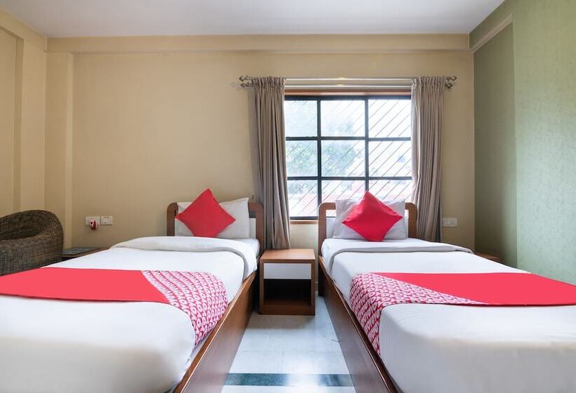 هتل Compact Villa Lavelle