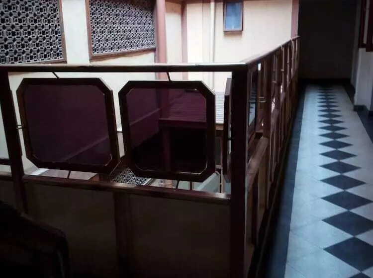 هتل Imperial Guest House