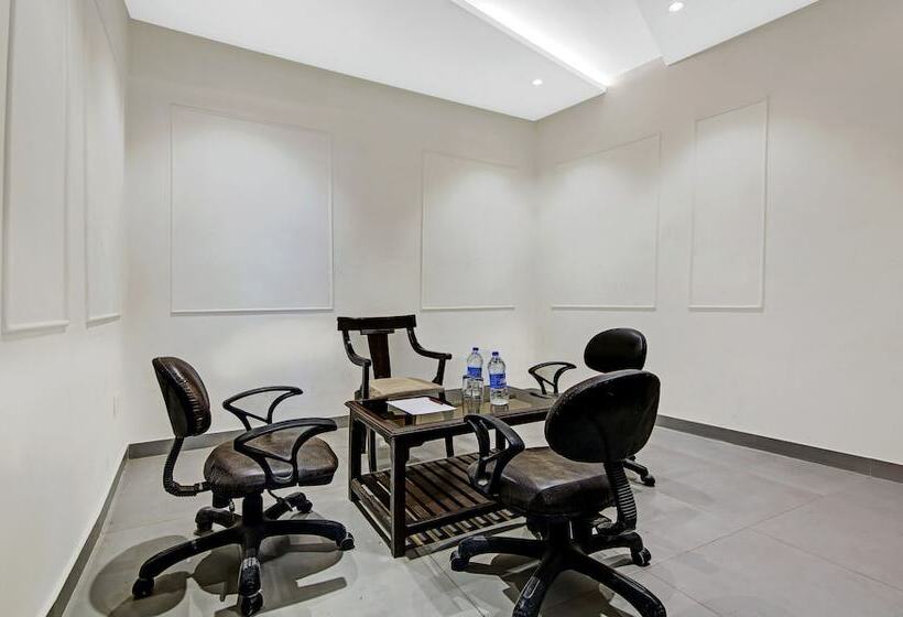 Itsy Hotels Amrita Raghunath Bazaar Jammu