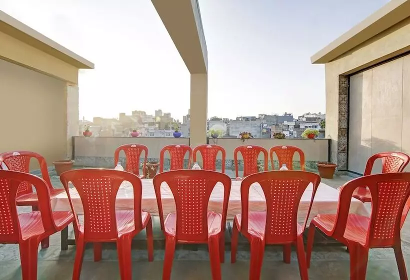 Itsy Hotels Amrita Raghunath Bazaar Jammu