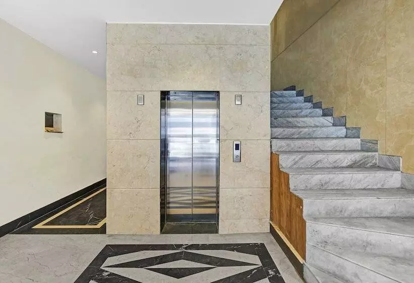 Itsy Hotels Amrita Raghunath Bazaar Jammu