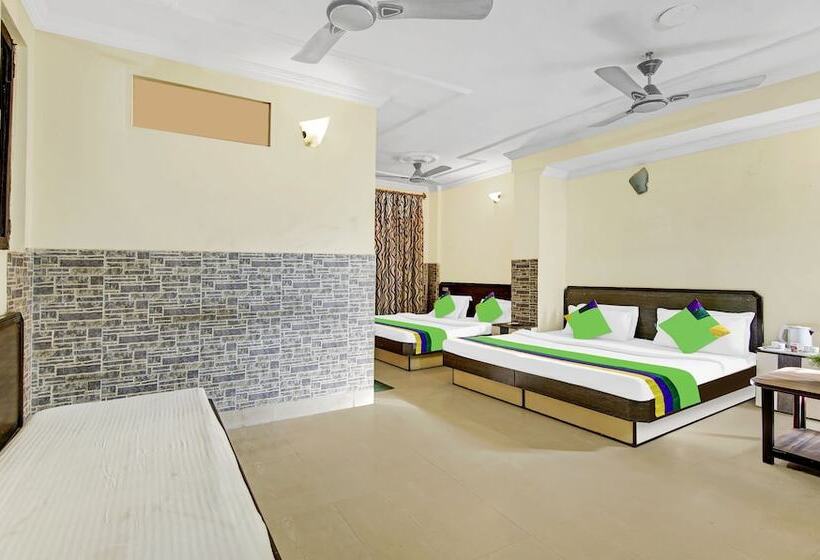 Itsy Hotels Amrita Raghunath Bazaar Jammu